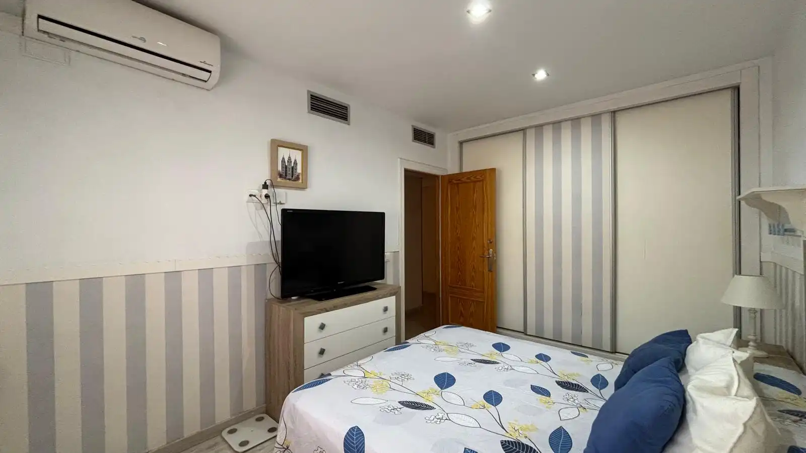 Bedroom of Detached homes for sale in Cartagena  with Air Conditioner, Heating and Private garden