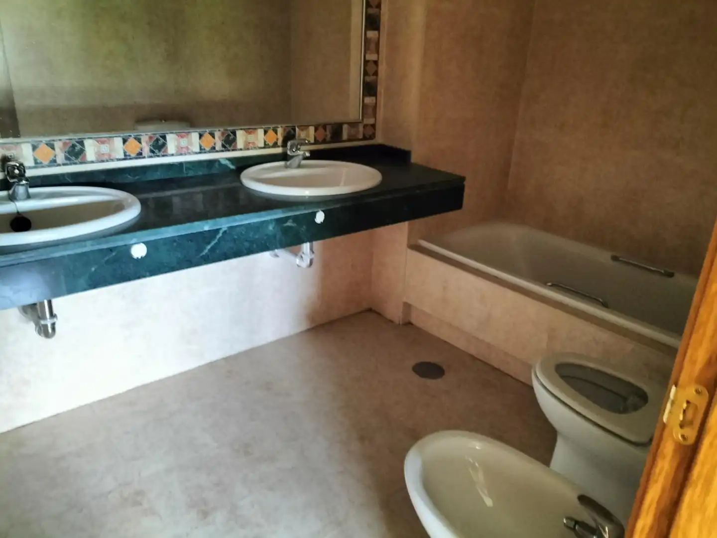 Bany de Casa o xalet en venda en Palencia amb Calefacció i Parquet