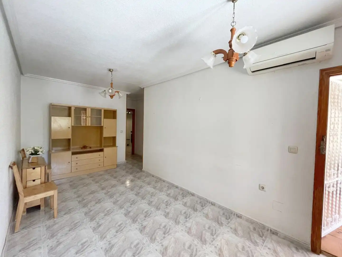 Sala d'estar de Casa o xalet en venda en Los Alcázares amb Aire condicionat, Calefacció i Terrassa