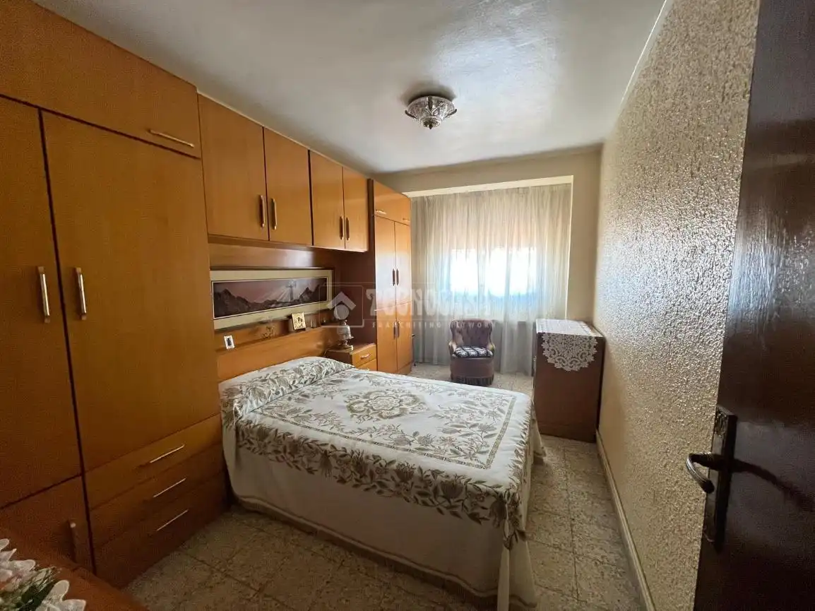 Habitación de Piso en venta en Zaragoza con Calefacción y Balcón
