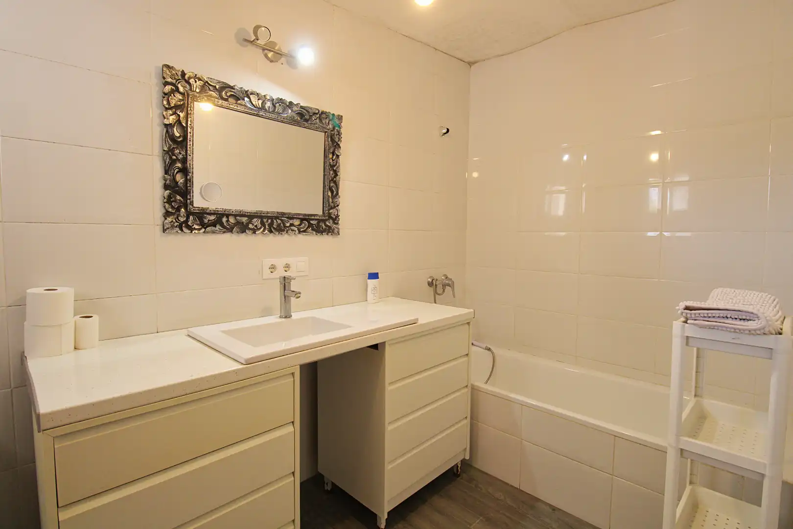Baño de Apartamento de alquiler en Alhaurín de la Torre con Aire acondicionado y Amueblado