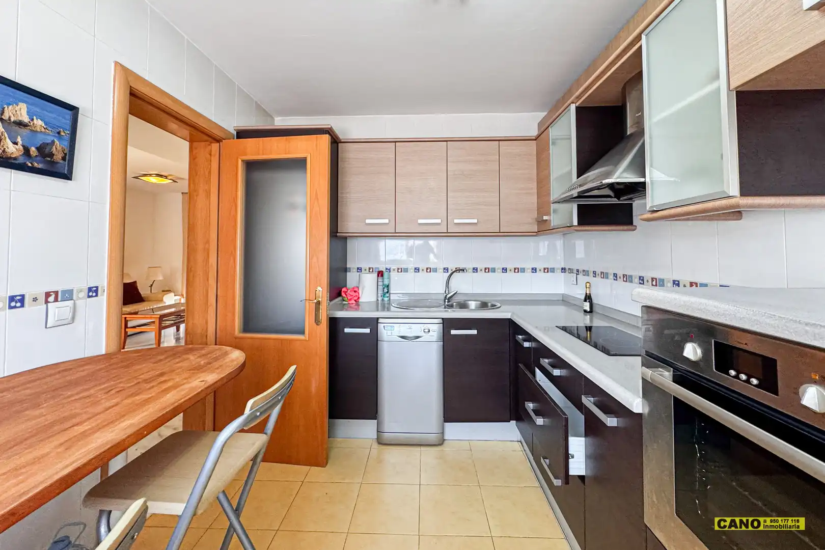 Küche von Wohnung zum Verkauf in Almería mit Klimaanlage, Heizung und Terrasse