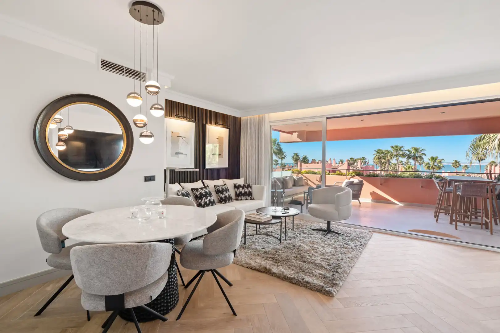 Sala de estar de Ático en venta en Estepona con Aire acondicionado, Calefacción y Terraza