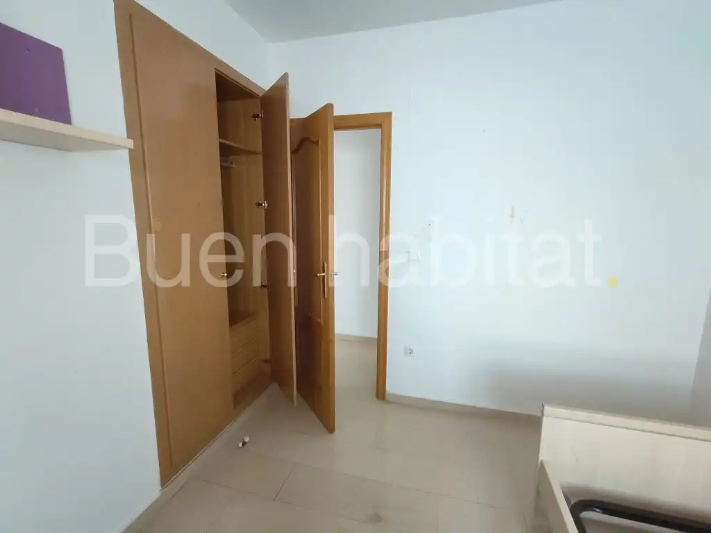 Schlafzimmer von Wohnung zum Verkauf in Foios