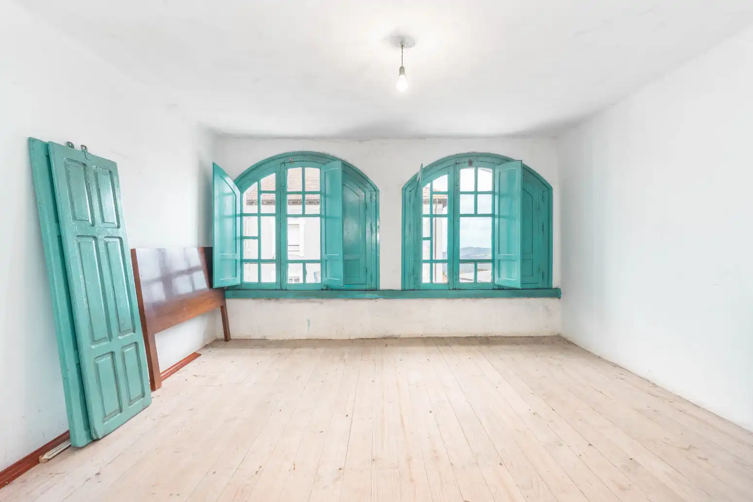 Casa adosada en venta en Salas con Parquet, Terraza y Trastero