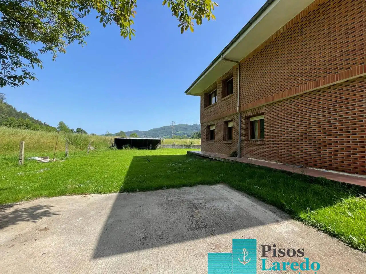 Casa o chalet en venta en Ampuero con Jardín privado, Parquet y Terraza