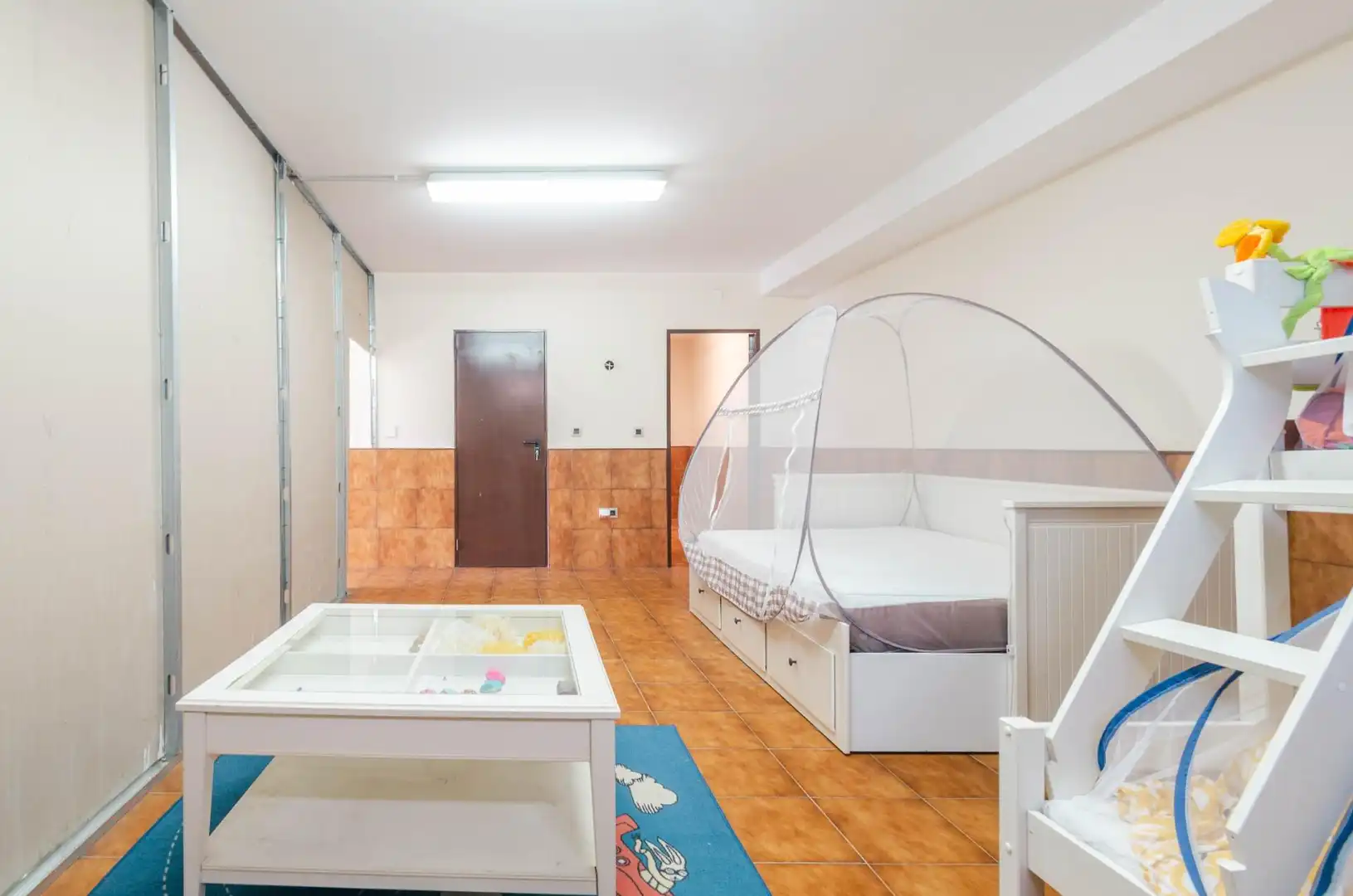 Habitación de Casa o chalet en venta en Santo Adriano con Calefacción, Piscina y Alarma