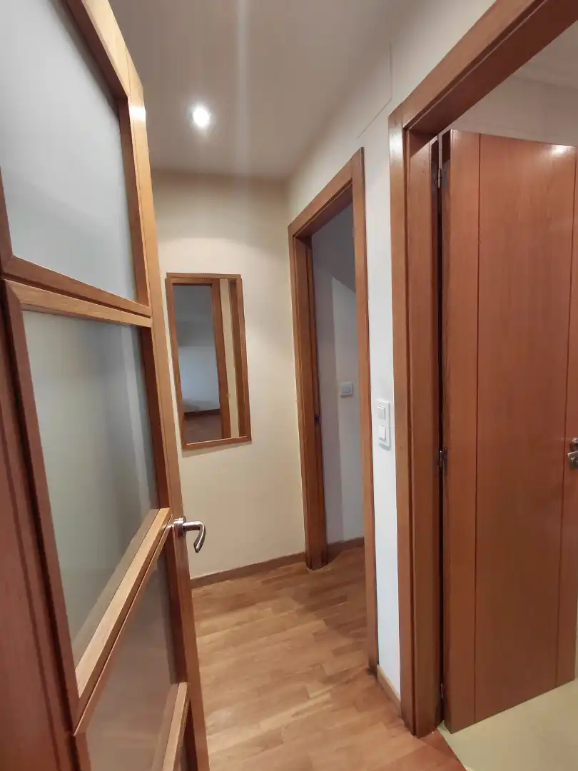 Wohnung zum Verkauf in Oleiros mit Heizung, Parkett und Möbliert