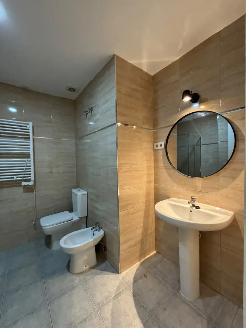 Bany de Apartament en venda en Norte - Universidad