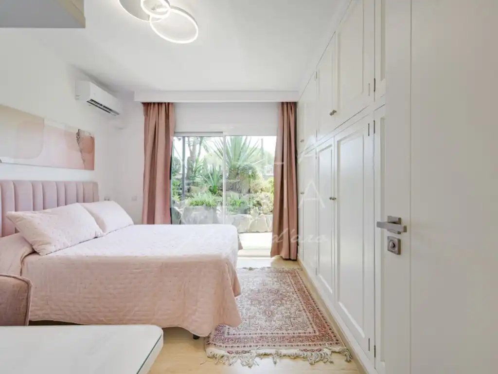 Habitación de Casa o chalet en venta en Castell d'Aro, Platja d'Aro i s'Agaró con Aire acondicionado, Calefacción y Jardín privado