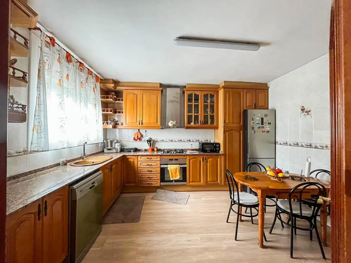 Cuina de Casa o xalet en venda en Esparreguera amb Aire condicionat, Calefacció i Jardí privat