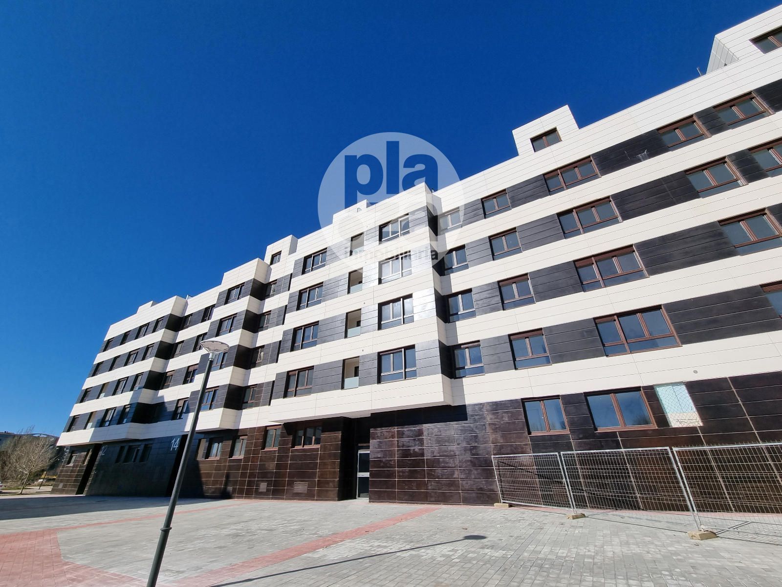 Exterior view of Flat for sale in Burgos Capital  with Heating, Terrace and Storage room