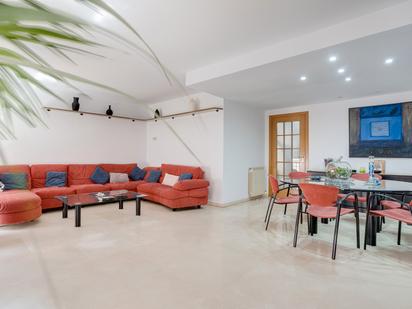 Living room of House or chalet for sale in Cornellà de Llobregat  with Terrace and Balcony