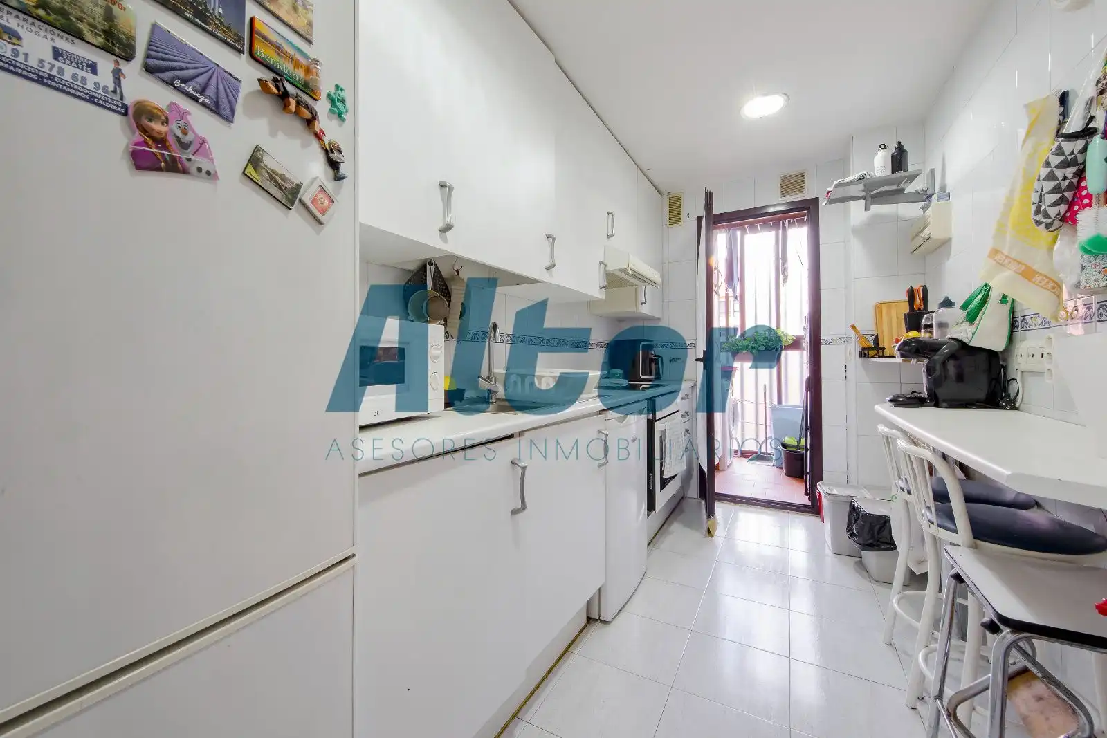 Kitchen of Flat for sale in Madrid  with Air Conditioner, Heating and Storage room