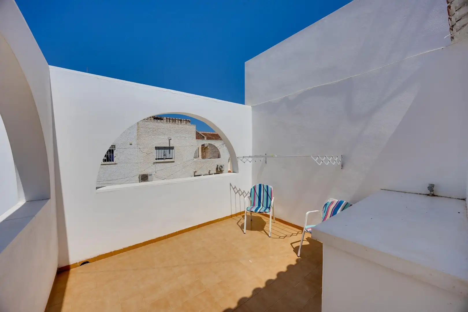 Terrassa de Casa o xalet en venda en Torrevieja amb Aire condicionat, Jardí privat i Terrassa