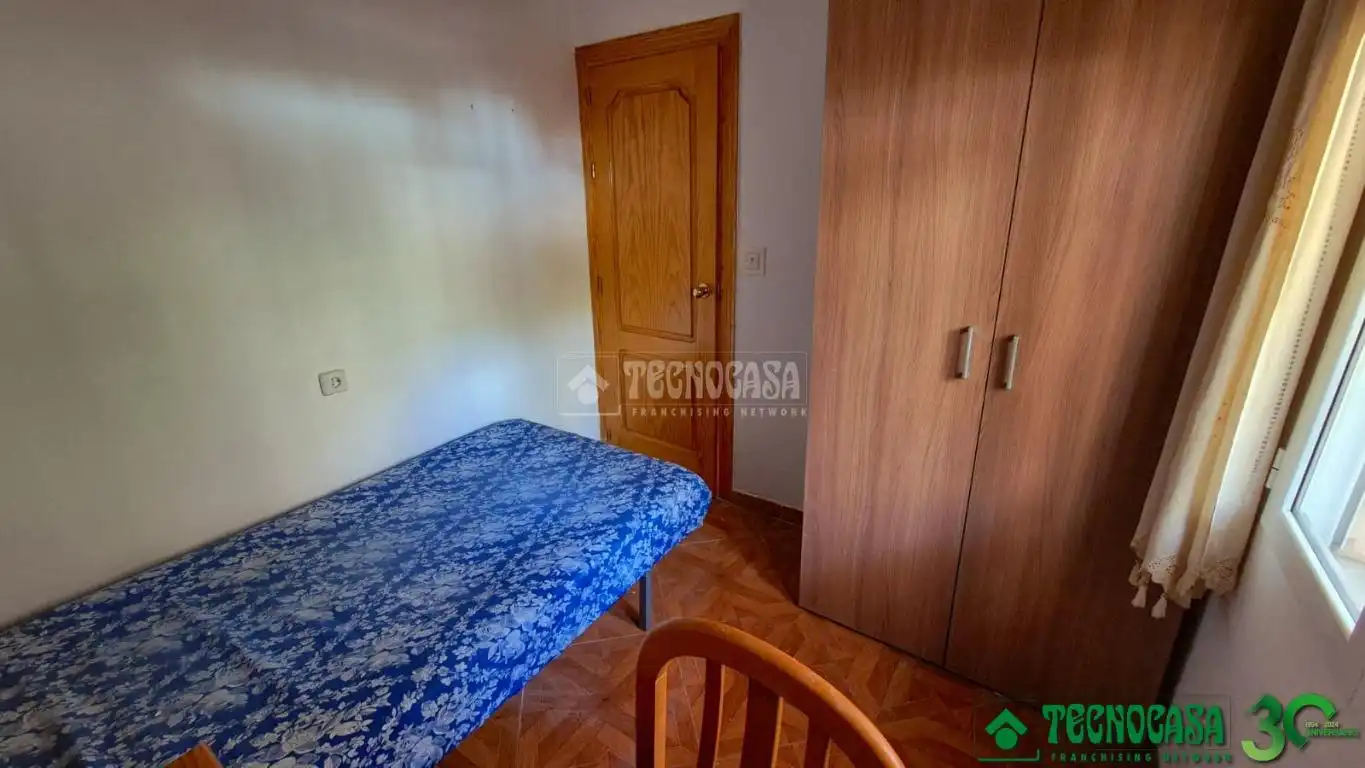 Dormitori de Casa adosada en venda en Lanzahíta amb Aire condicionat i Calefacció