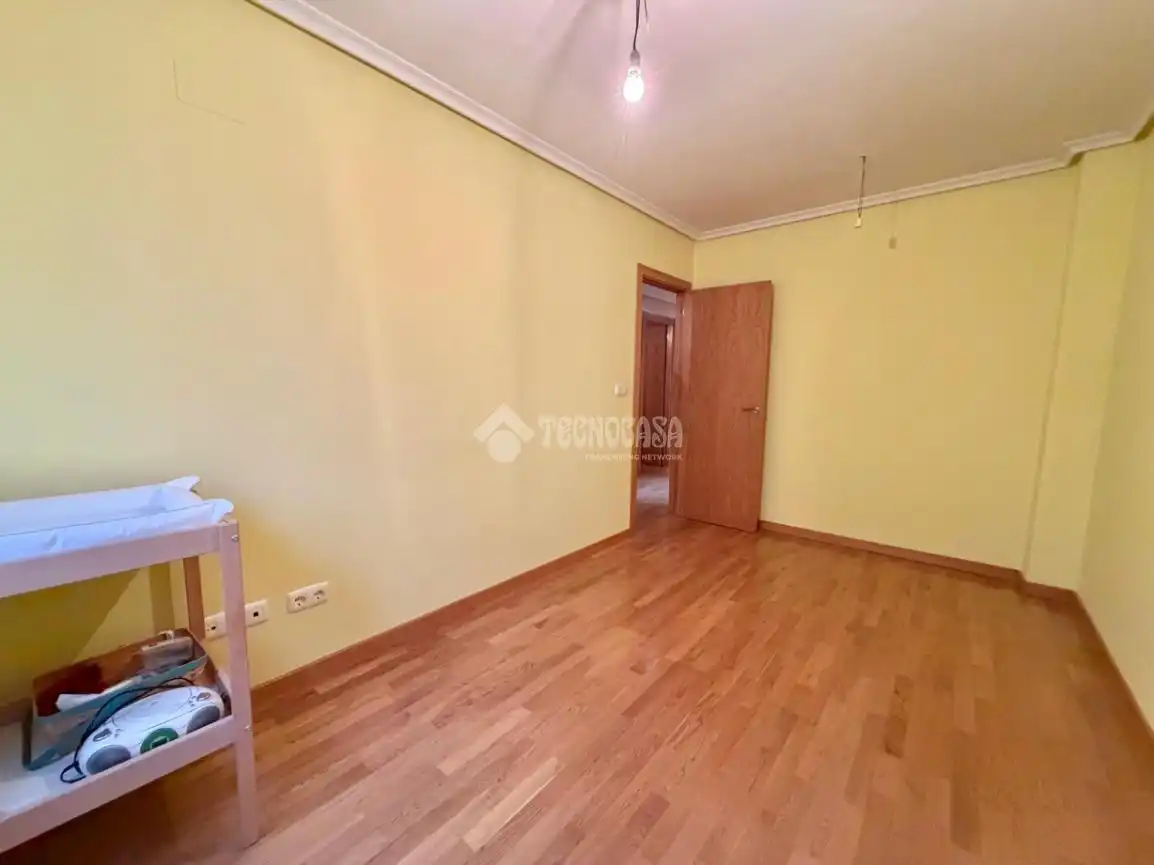 Flat for sale in Palencia  with Heating, Terrace and Storage room