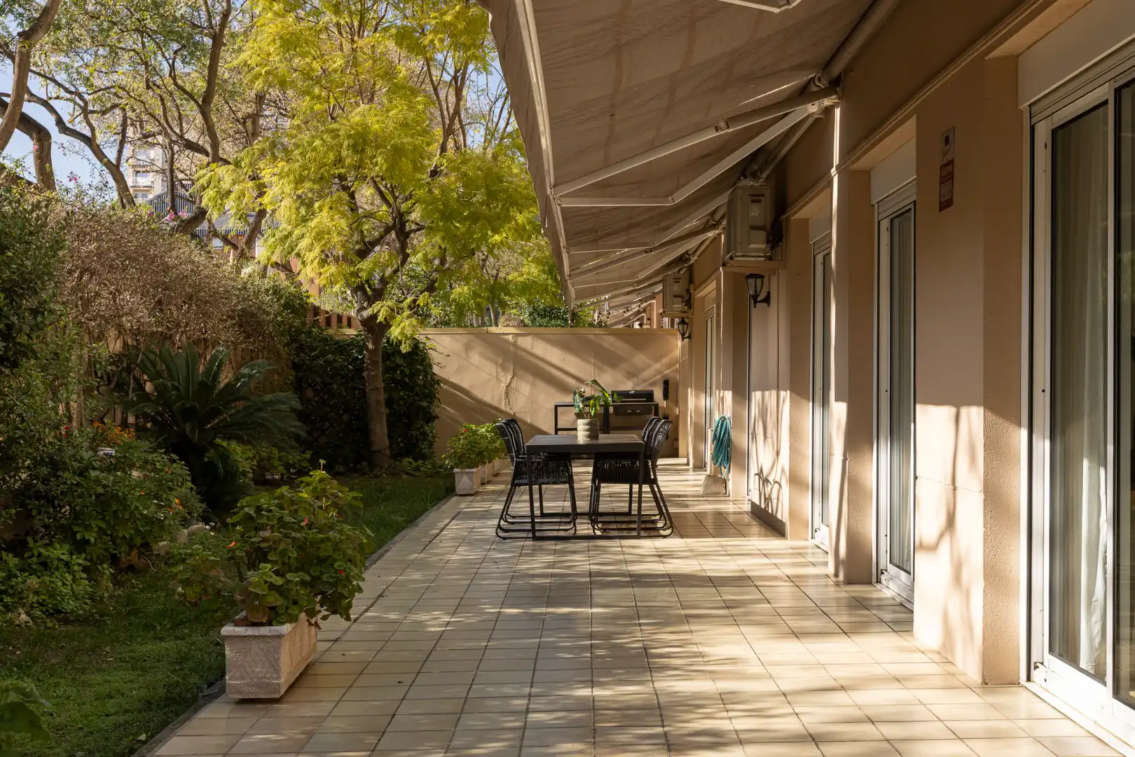 Terrassa de Pis en venda en Badalona amb Aire condicionat, Calefacció i Jardí privat