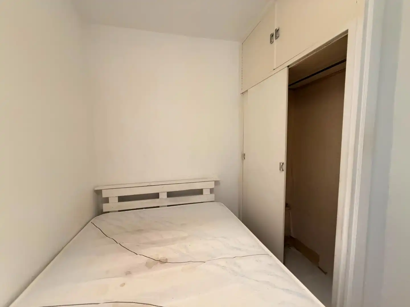 Habitación de Apartamento en venta en Madrid con Calefacción