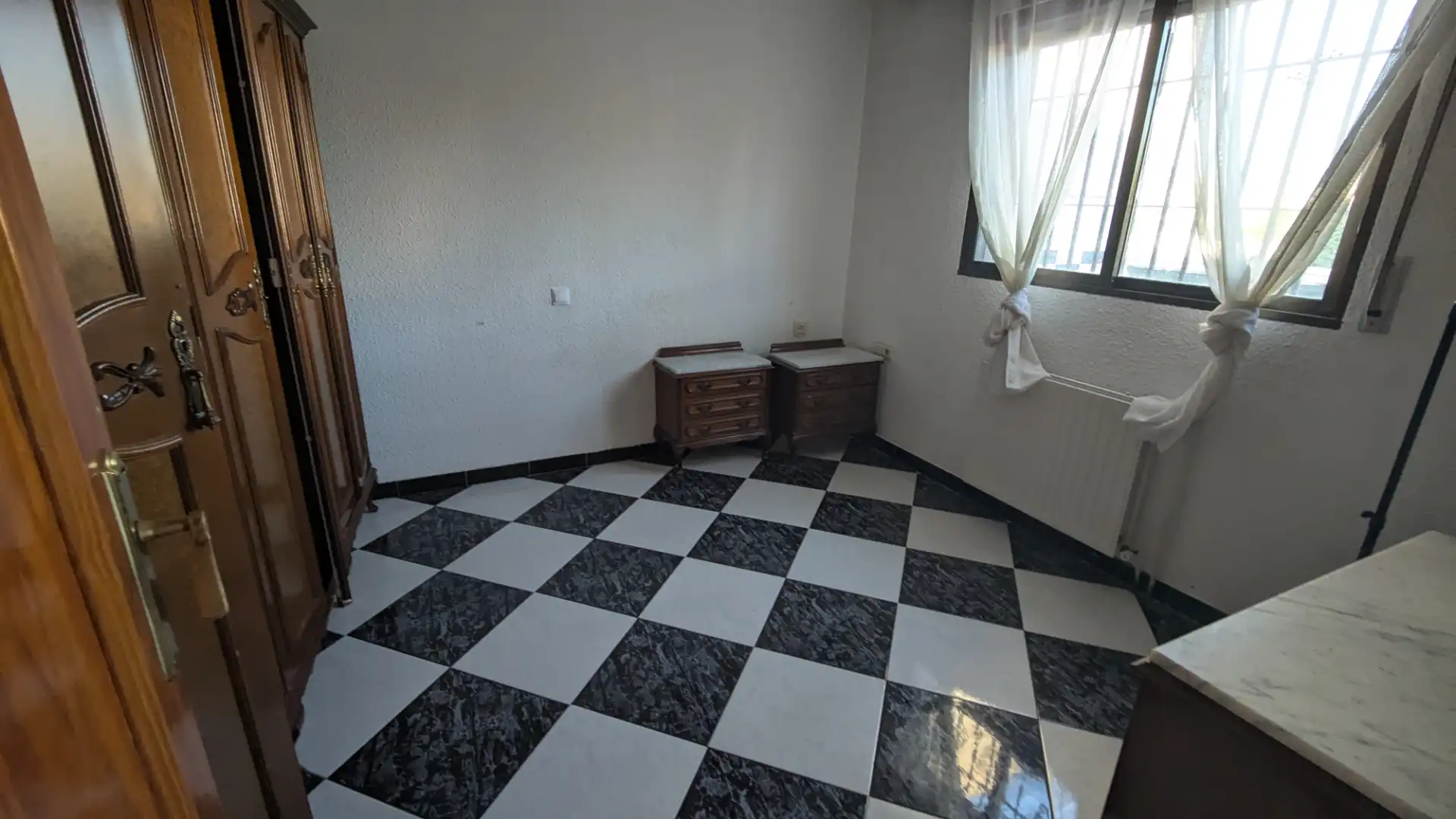 Habitación de Casa adosada en venta en Las Gabias con Calefacción y Terraza