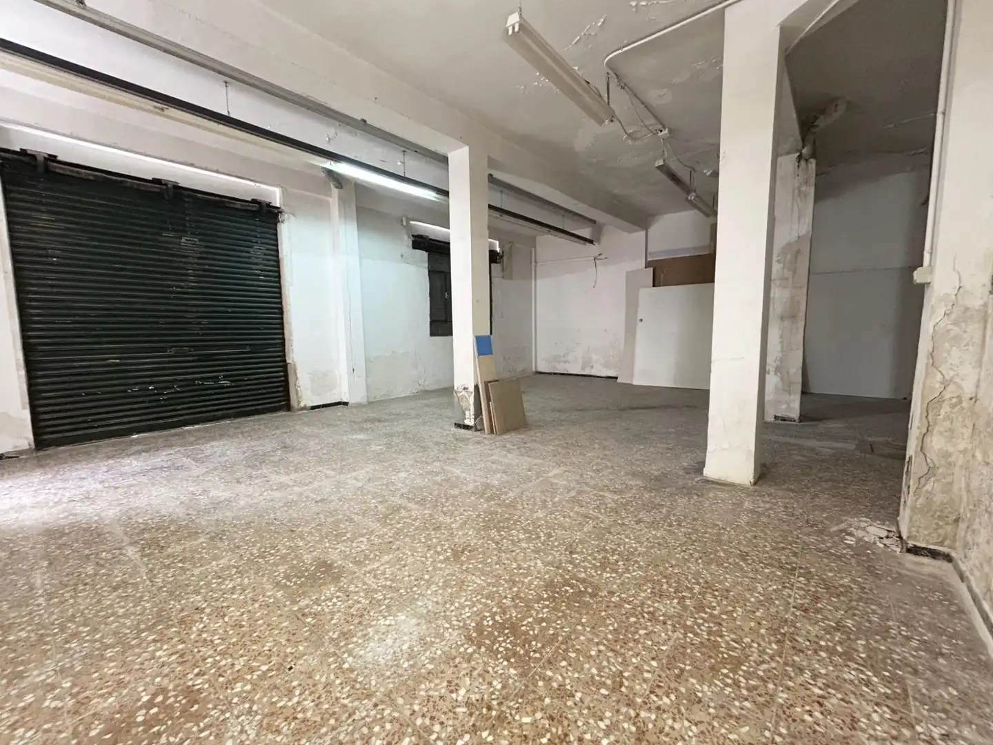Local en venta en Calle de Navarra, Plaza Castelar - Mercado Central