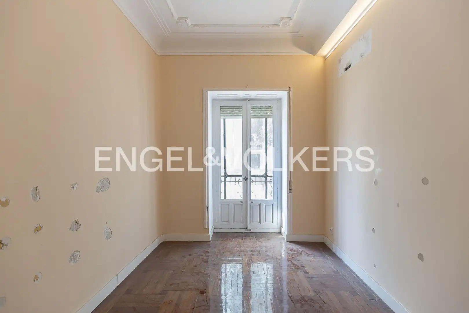 Flat for sale in Madrid  with Heating
