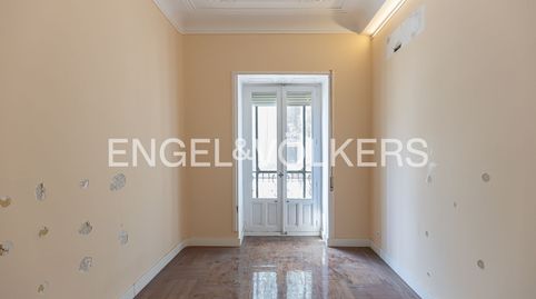 Photo 3 of Flat for sale in Recoletos, Madrid Capital