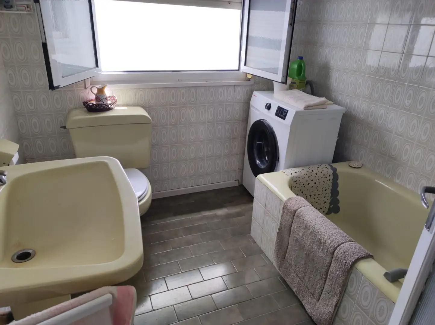 Baño de Piso en venta en Málaga con Aire acondicionado, Calefacción y Amueblado
