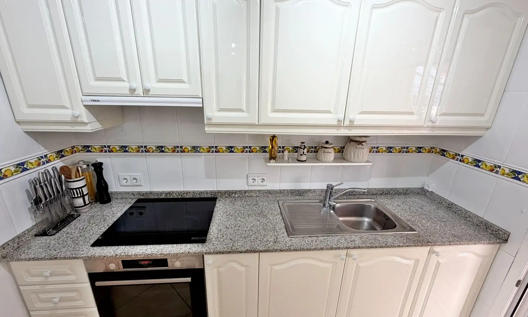 Kitchen of Houses for sale in Dénia  with Air Conditioner, Heating and Private garden