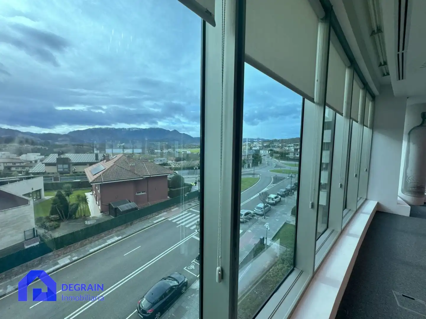 Vista exterior de Oficina de alquiler en Oviedo 