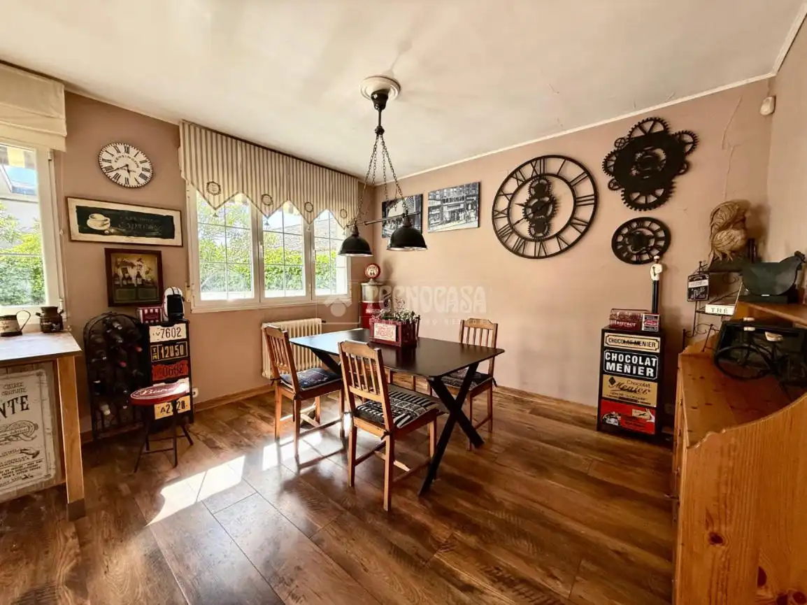 Dining room of Detached homes for sale in Villanueva de la Cañada  with Heating, Private garden and Furnished
