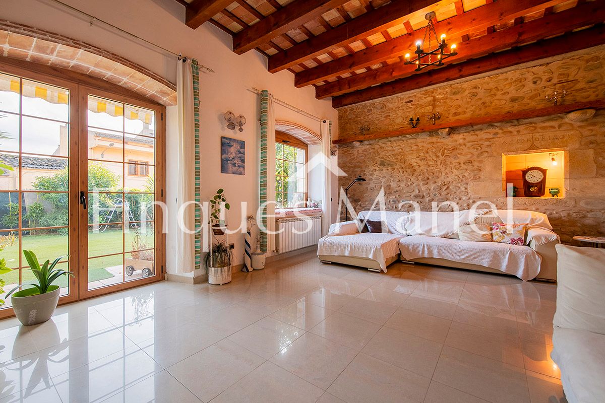 Exterior view of Country house for sale in Medinyà  with Heating, Private garden and Parquet flooring