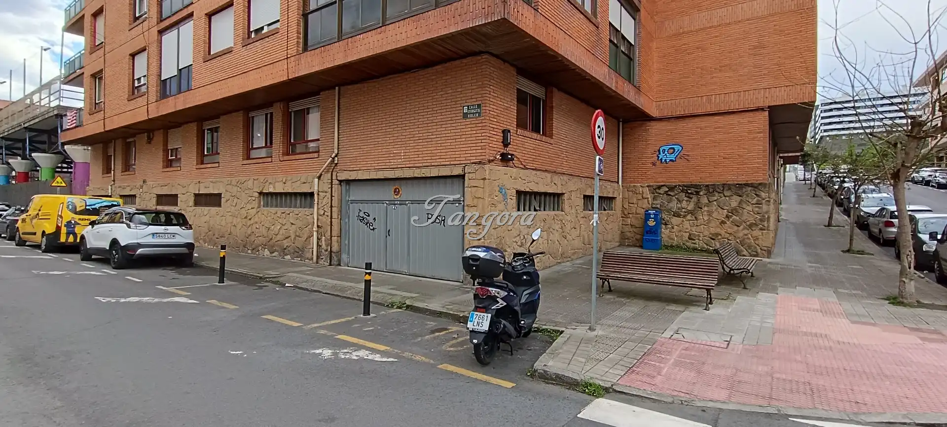 Parcheggio in vendita a Iparbide Kalea