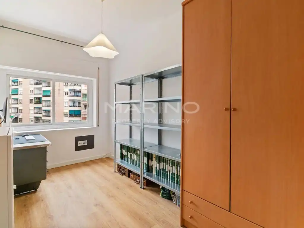 Piso en venta en Barcelona con Balcón