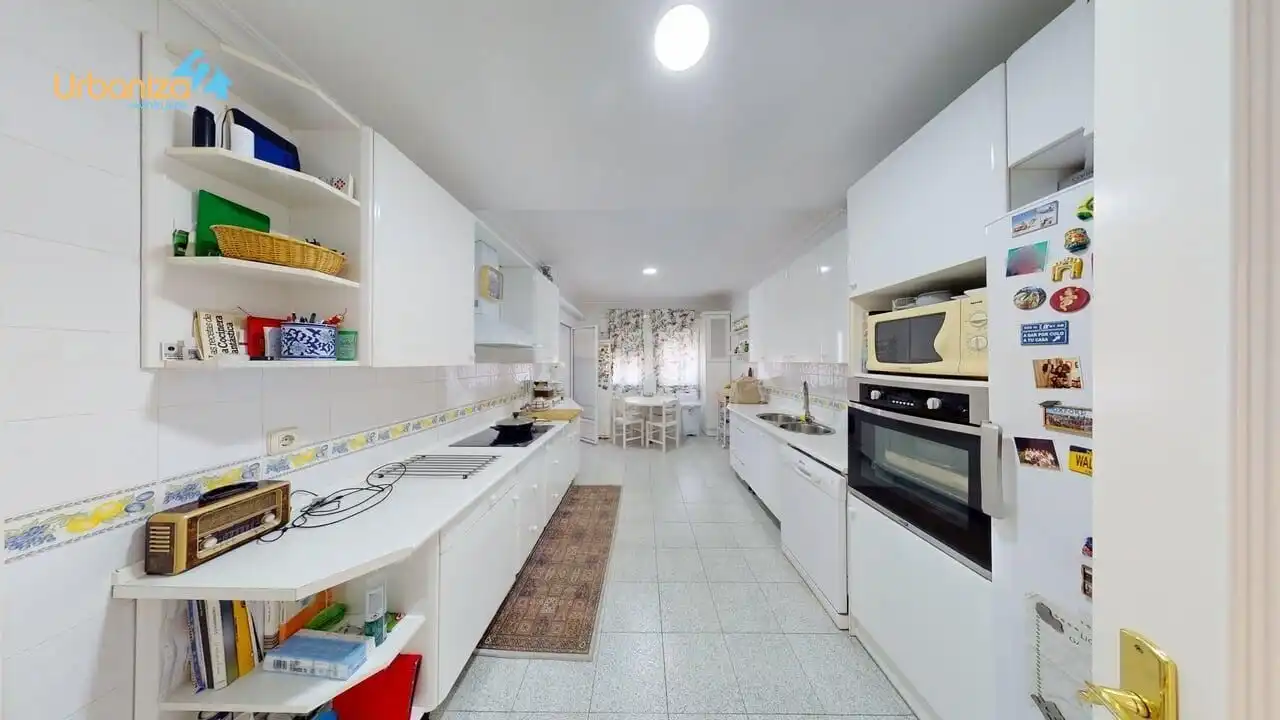 Cocina de Casa o chalet en venta en Badajoz con Aire acondicionado, Jardín privado y Terraza