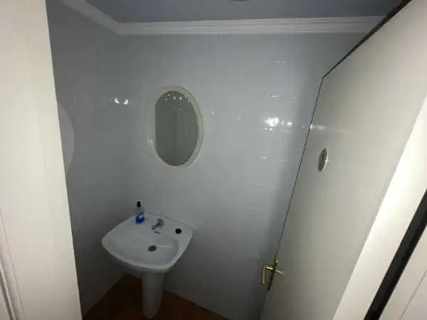 Bany de Oficina en venda en Las Palmas de Gran Canaria amb Aire condicionat i Calefacció