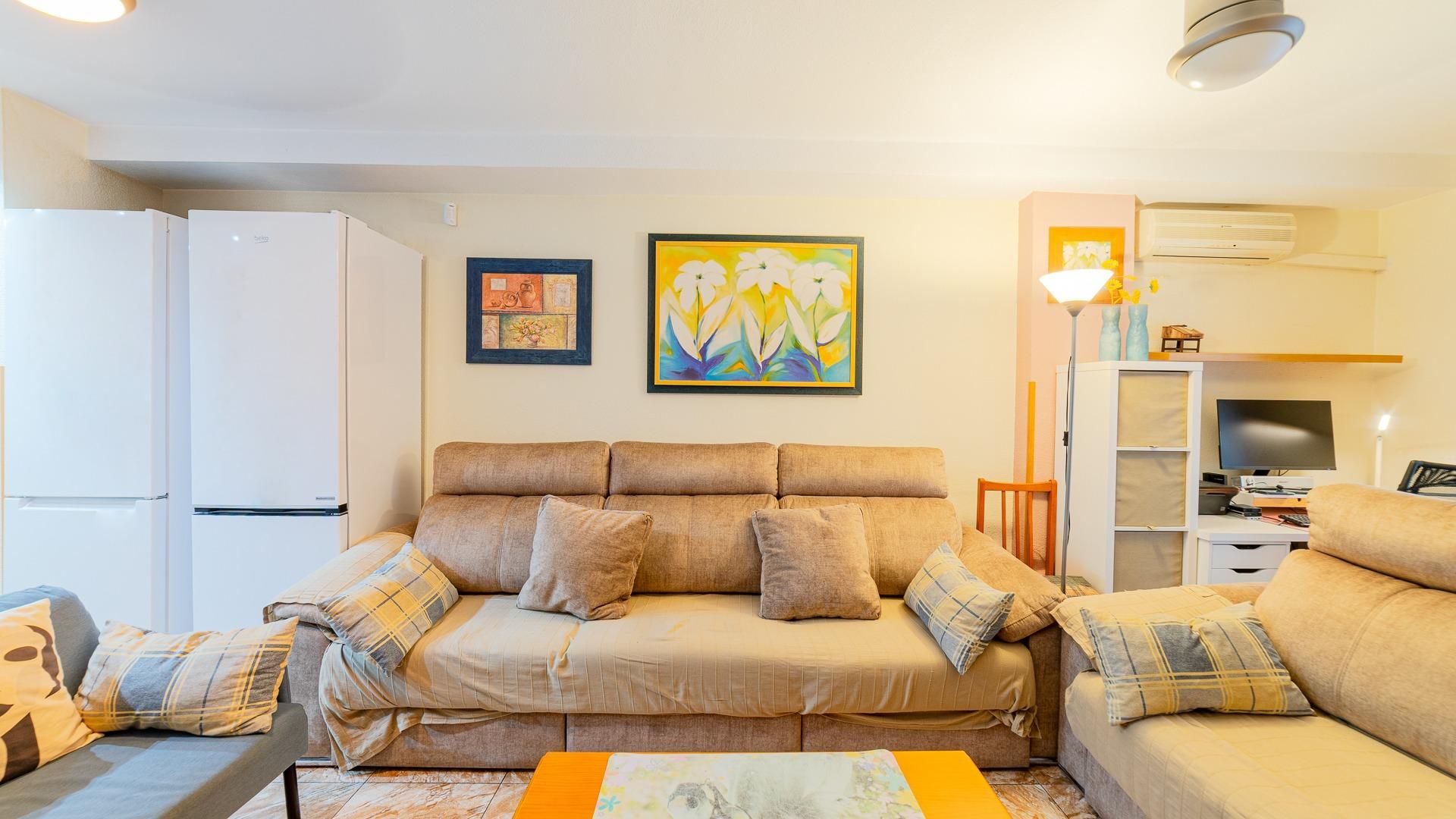 Wohnzimmer von Wohnungen zum Verkauf in Torrevieja mit Möbliert und Balkon