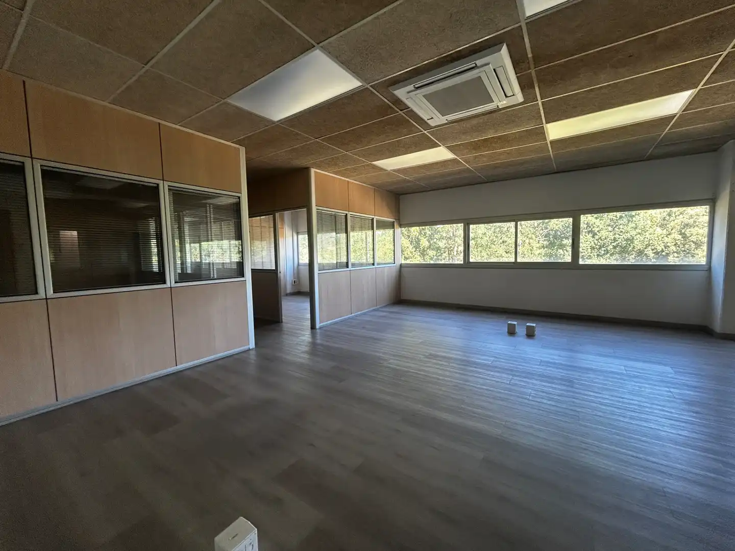 Industrial buildings for rent in Massanes