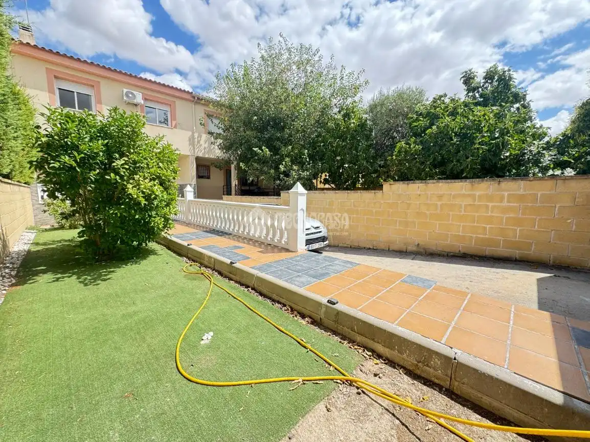 Exterior view of Flat for sale in Ontígola  with Air Conditioner and Heating