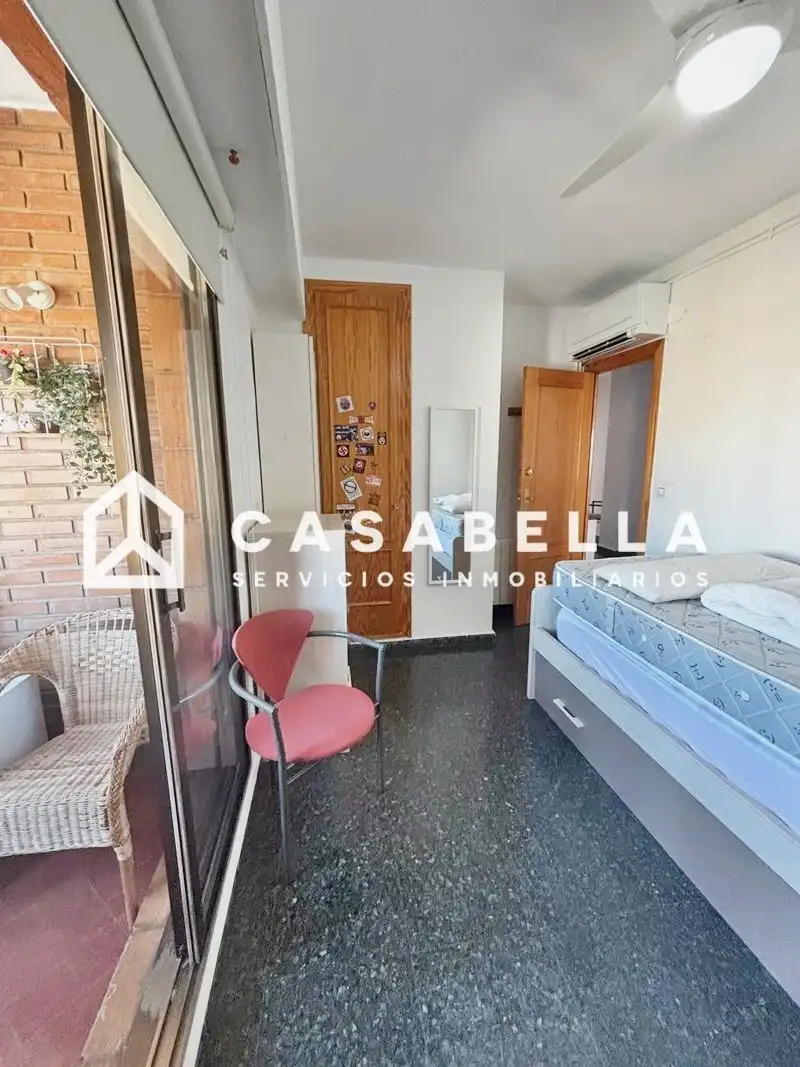 Habitación de Ático en venta en Valencia con Aire acondicionado, Calefacción y Terraza