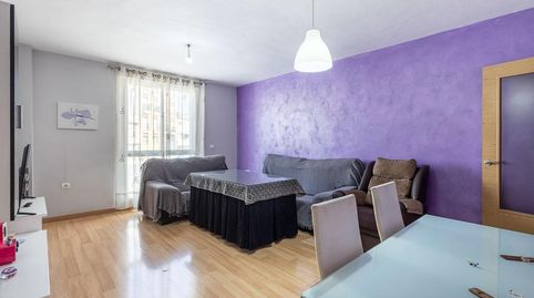 Foto 2 de Piso en venta en Avenida de la Estación, 29, Atarfe, Granada