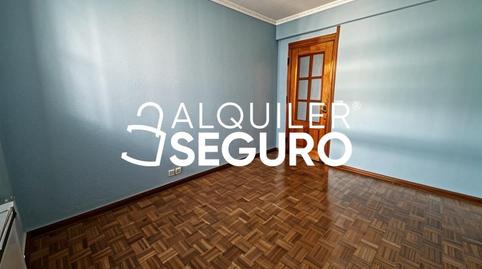 Foto 4 de Piso de alquiler en Ramón Serrano, Puerta Bonita, Madrid