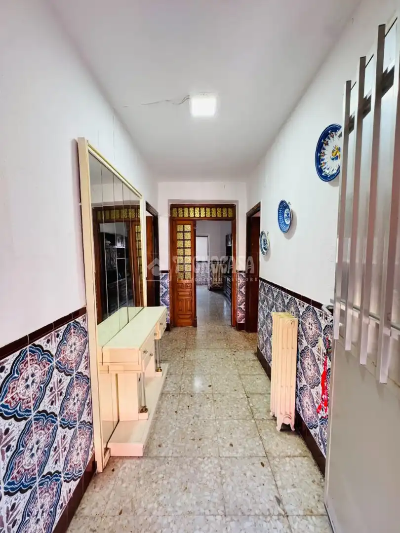 Casa adosada en venda a Consuegra