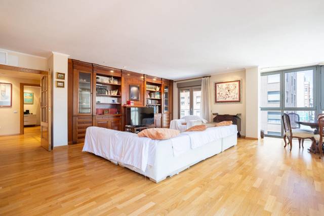 Piso en Venta en Plaza CLAVE en Casco Histórico