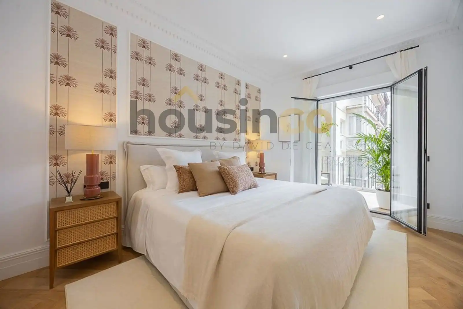 Bedroom of Flat for sale in Madrid  with Air Conditioner, Heating and Parquet flooring