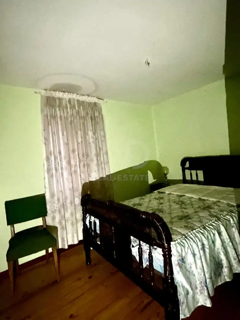Dormitori de Casa o xalet en venda en Santa Marina del Rey amb Calefacció