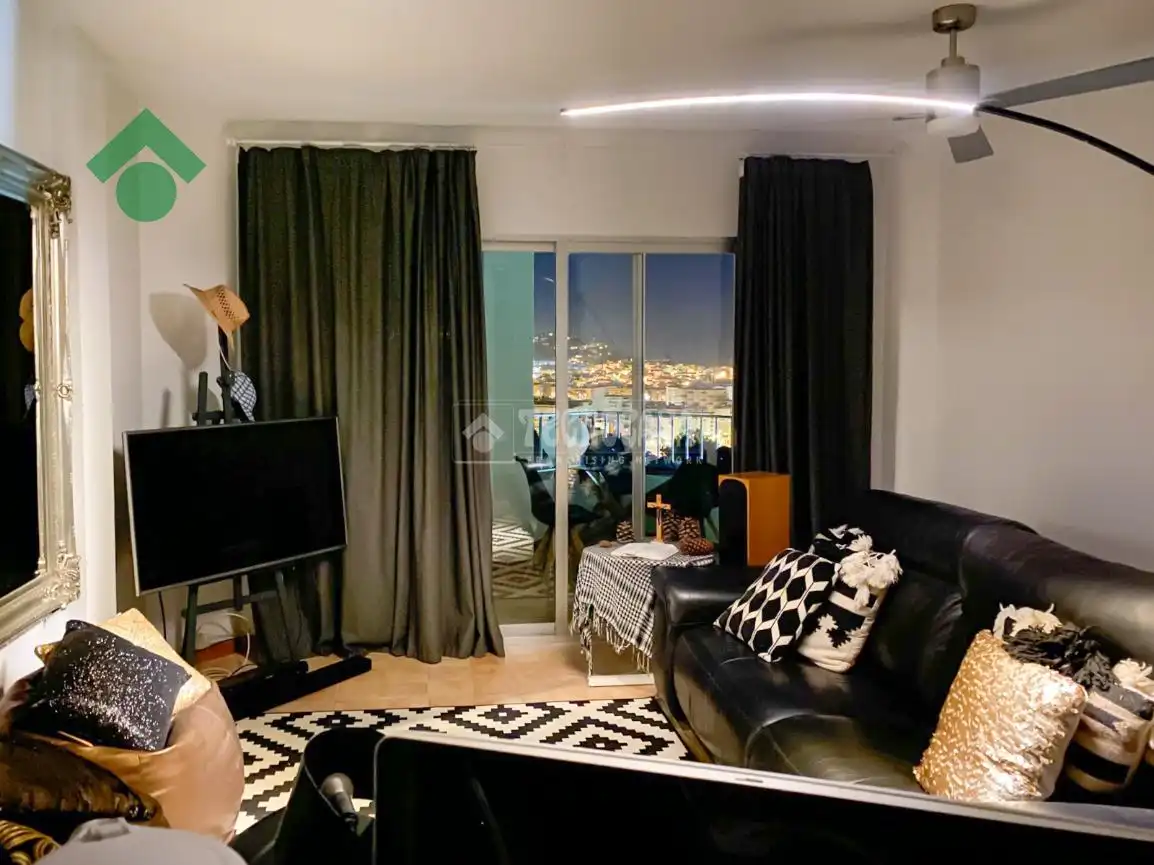 Living room of Flat for sale in Almuñécar  with Furnished, Balcony and Community pool