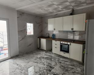 Kitchen of Flat to rent in Alzira