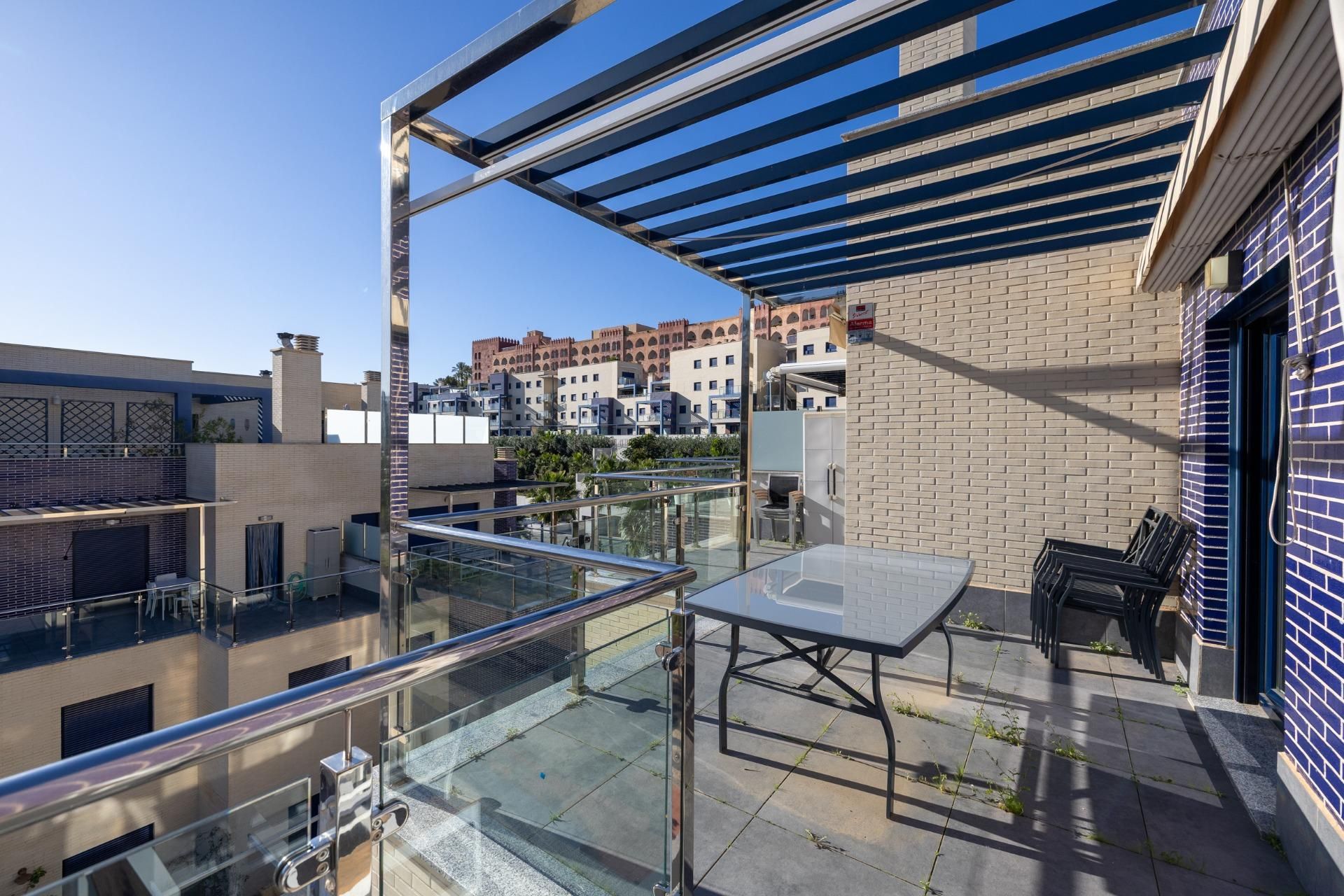 Terrassa de Pis en venda en Almuñécar amb Aire condicionat, Jardí privat i Terrassa