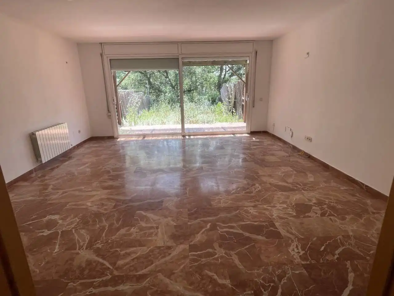 Sala d'estar de Casa o xalet en venda en L'Ametlla del Vallès amb Aire condicionat, Calefacció i Jardí privat